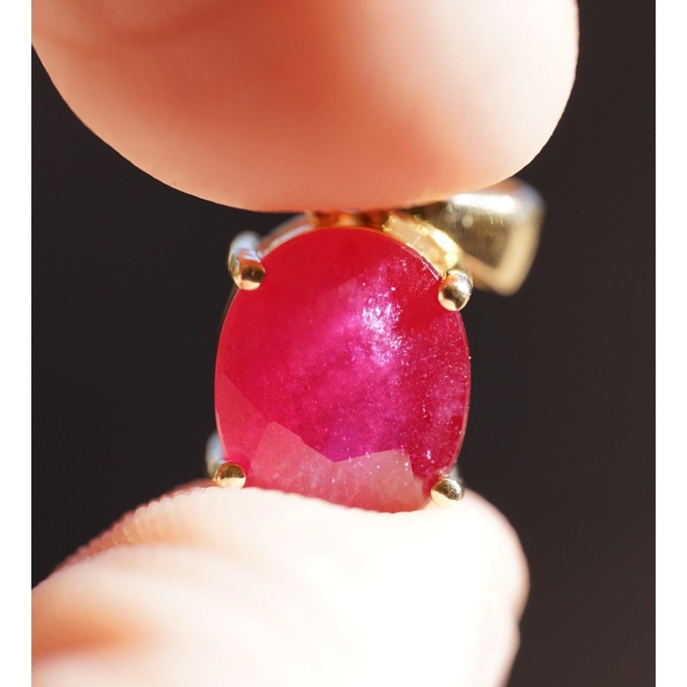 Vintage 10k Solid Yellow Gold‎ Oval Bright Red Natural Ruby Pendant/Necklace